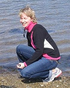 Nadya Perepyolkina at the edge of the Atlantic at Pemaquid.